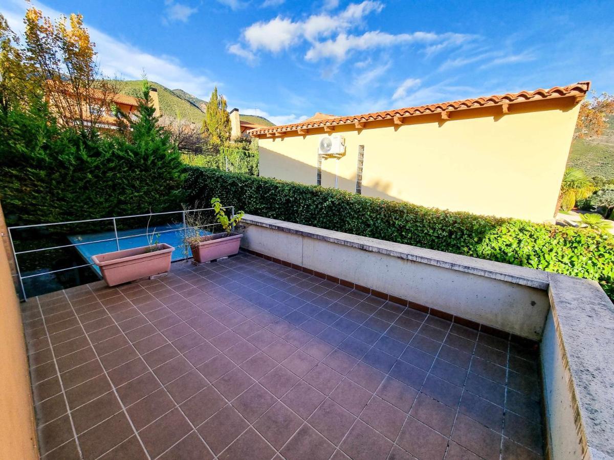 Villa Guara Golf Y Pool Comotucasa Nueno Exteriér fotografie