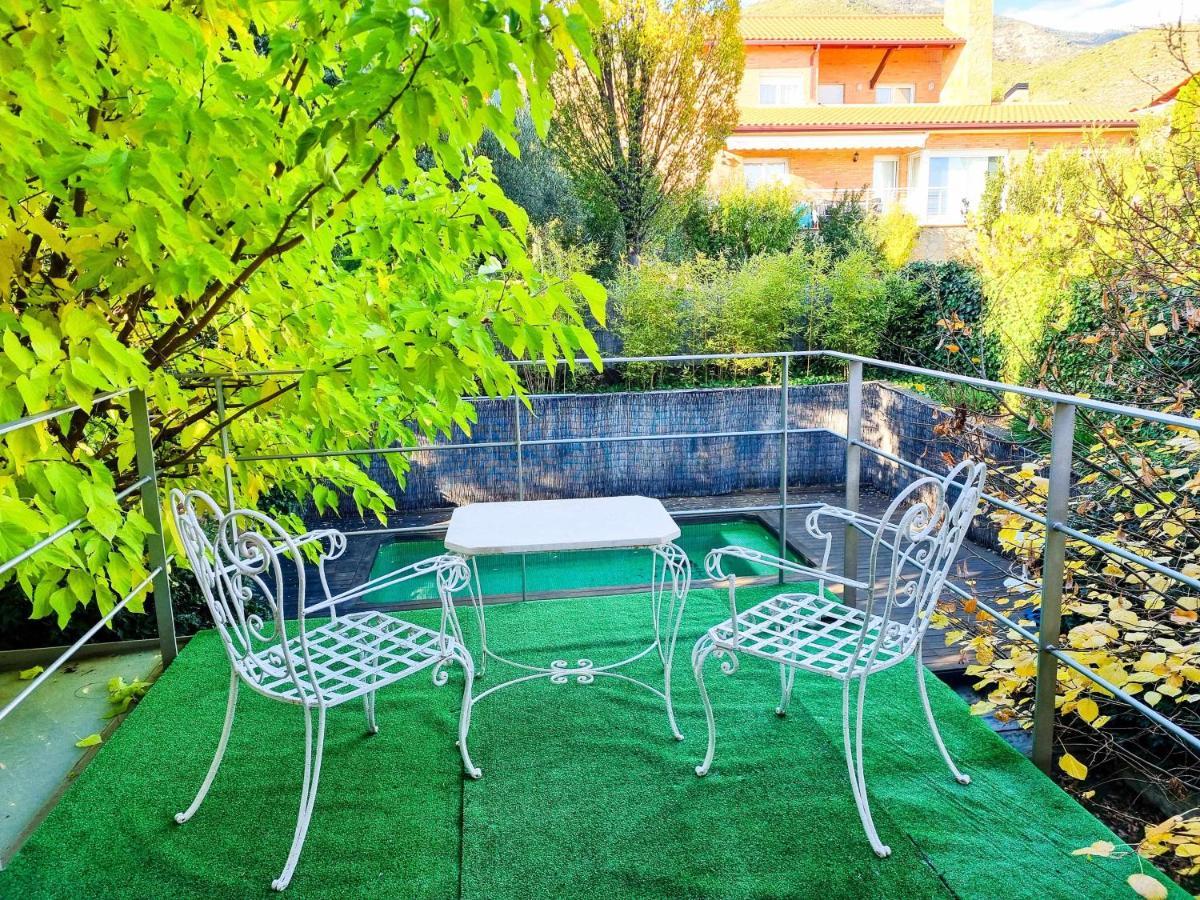 Villa Guara Golf Y Pool Comotucasa Nueno Exteriér fotografie
